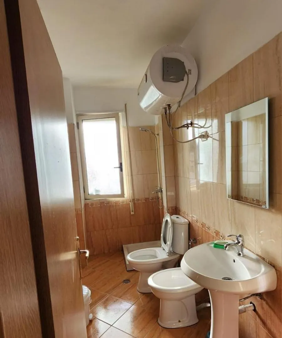 דירות גולם Endri House